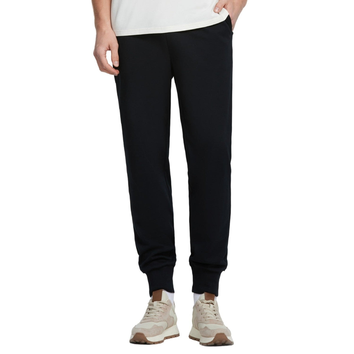 Men's Interlock Mid Rise Elastic Waist Jogger - Black – Giordano Online
