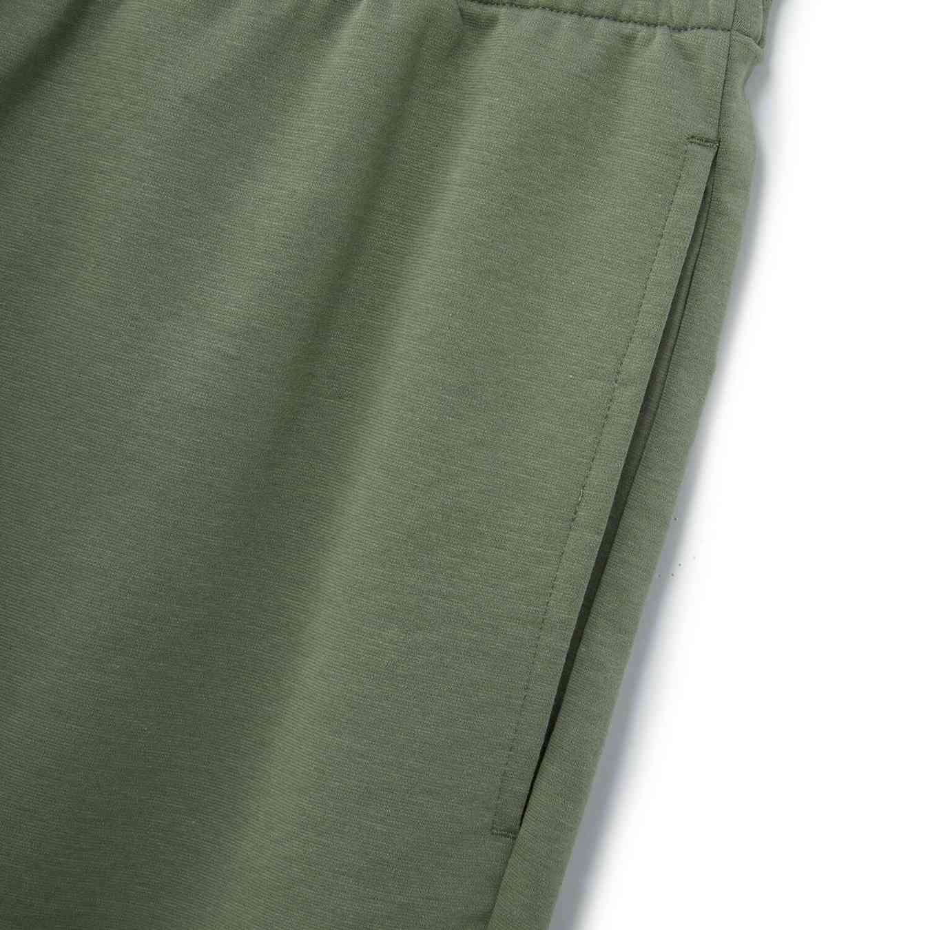 Men's Interlock Mid Rise Regular Shorts - Green - Giordano
