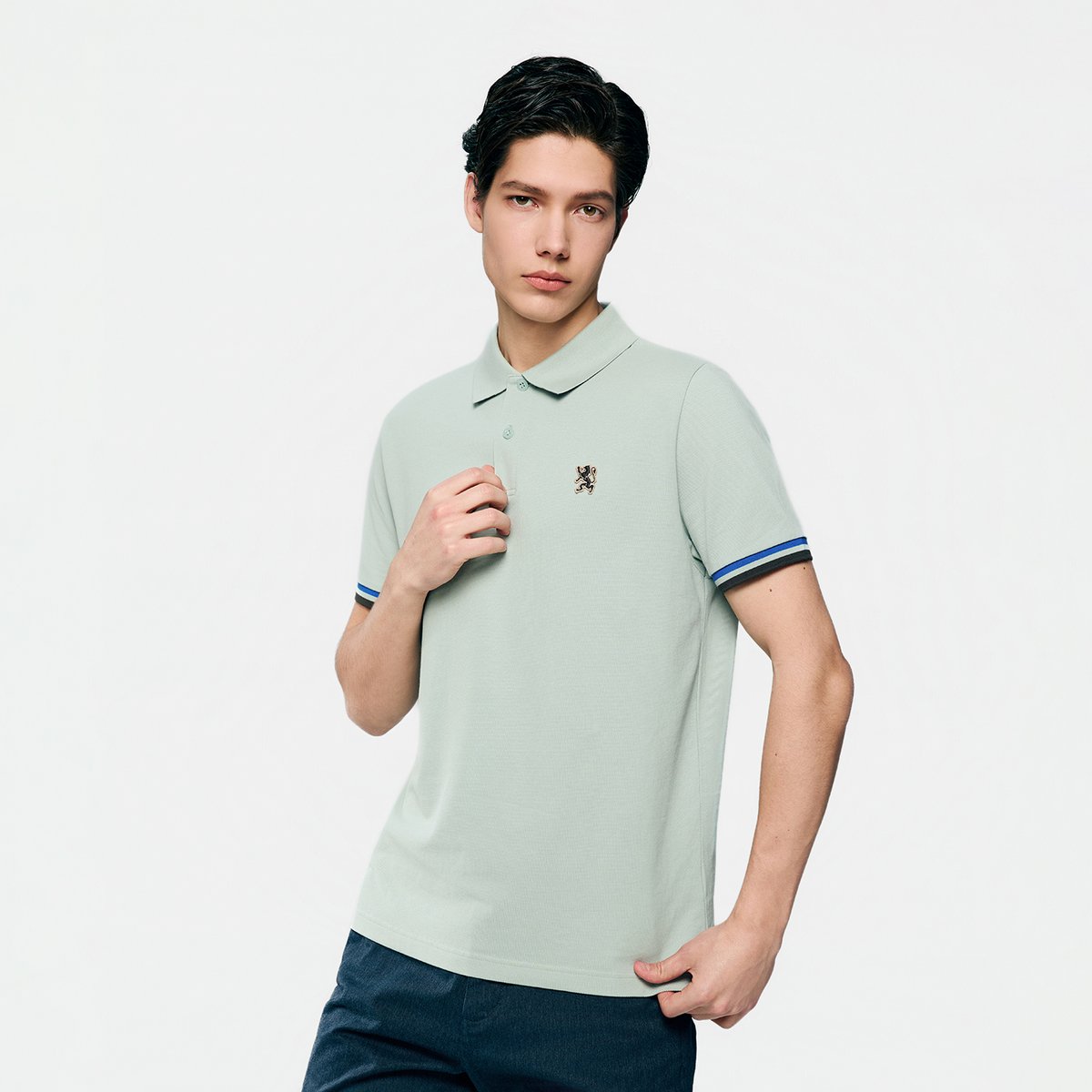 Men's Slim Fit Embroidered Solid Polo - Giordano Online