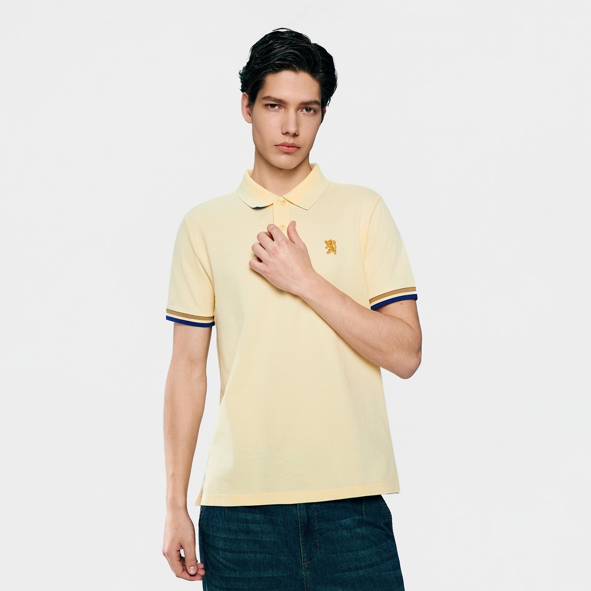 Men's Slim Fit Embroidered Solid Polo - Giordano Online