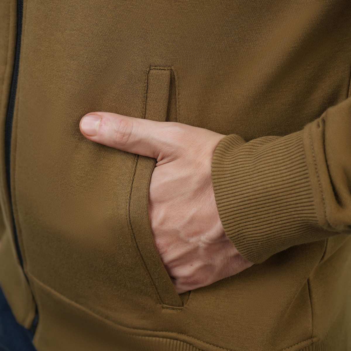 Men's Slim Fit French Terry Zip - Up Hoodie - Giordano Online