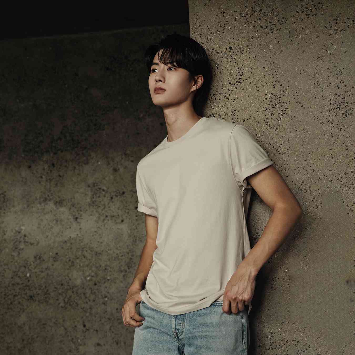 Men’s Slim Fit Tee –Lightweight & Everyday Comfort | Korea Collection - Giordano