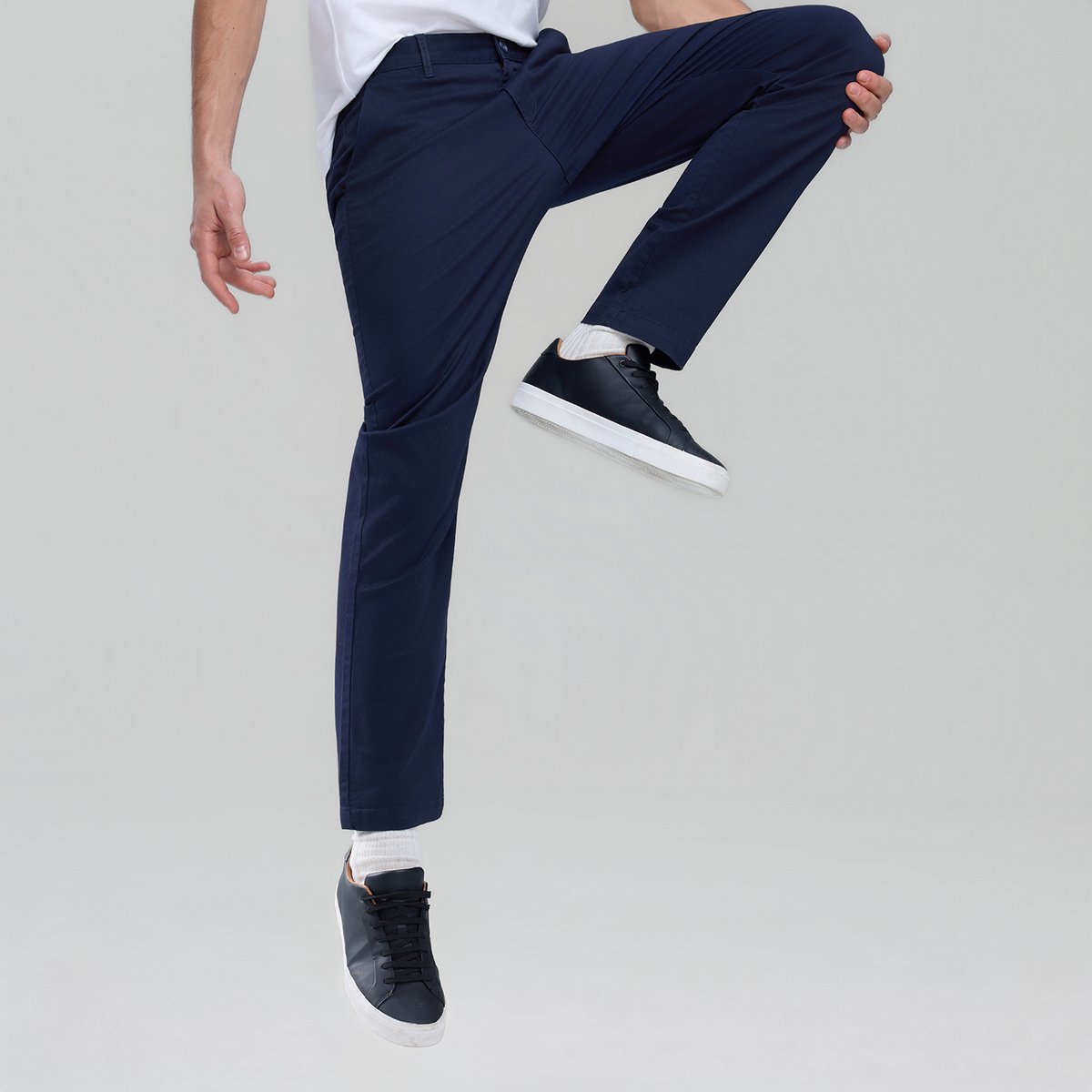 Men’s Slim Taper Stretch Cotton Khaki Pants - Giordano Online