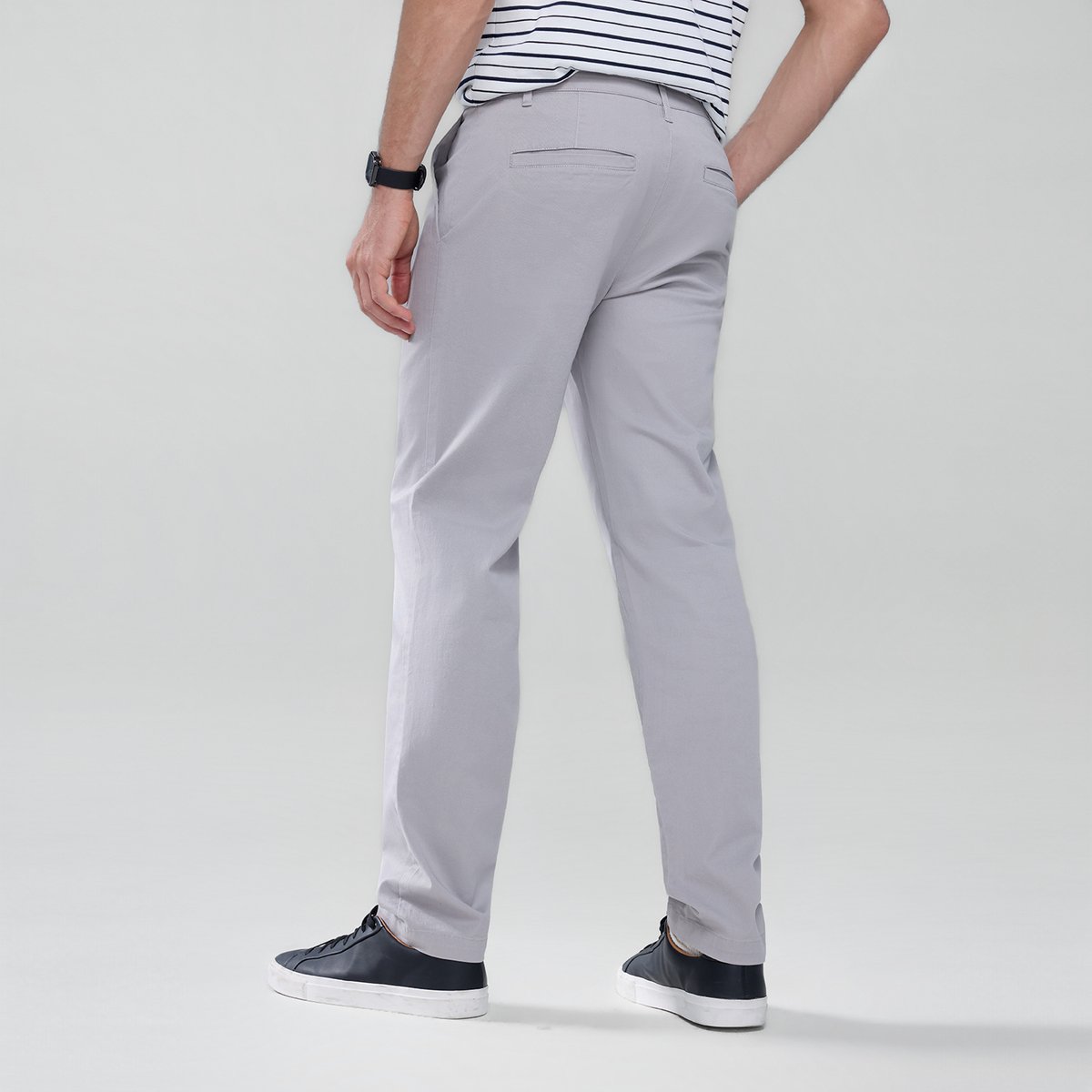 Men’s Slim Taper Stretch Cotton Khaki Pants - Giordano Online