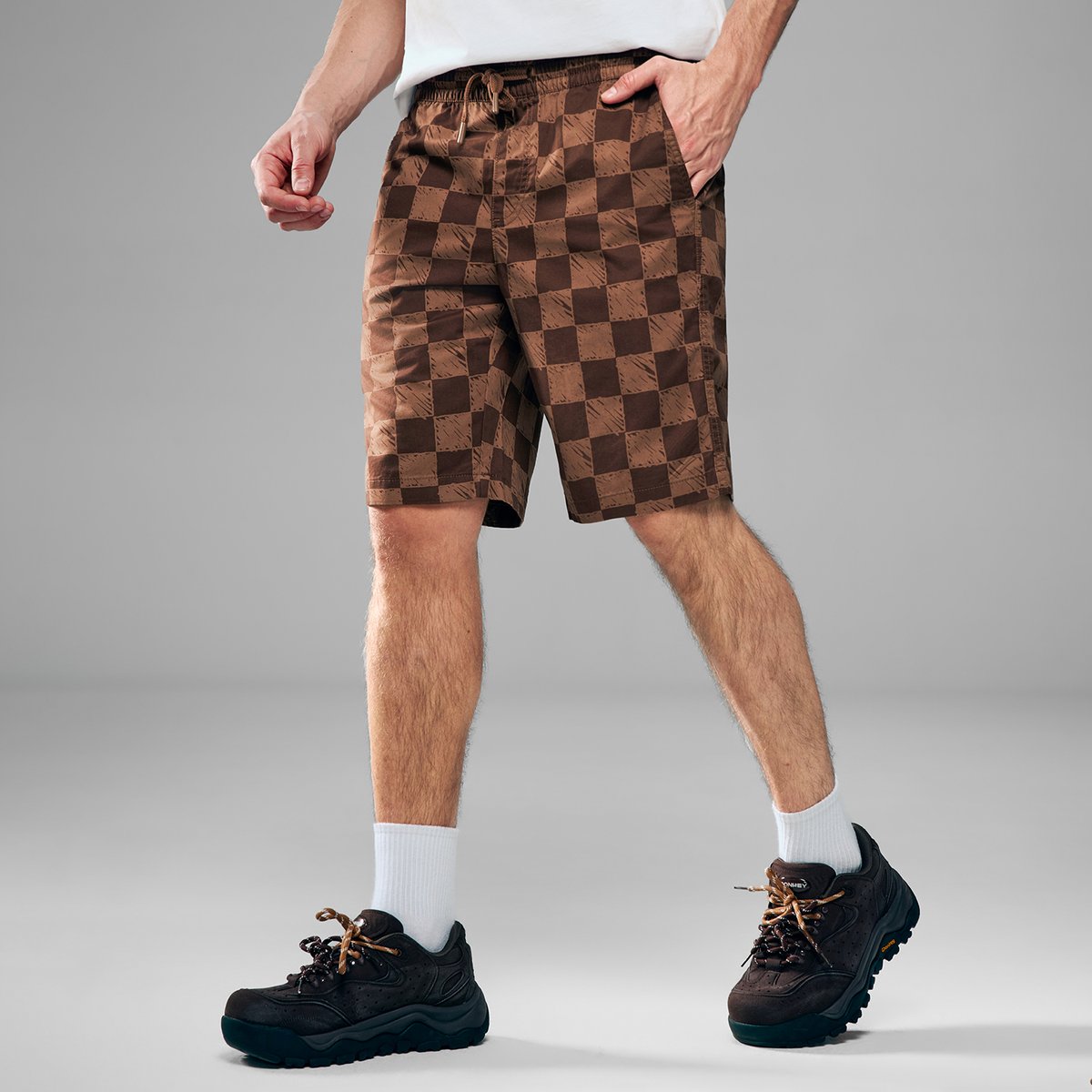 Men’s Slim Twill Bermuda Elastic Waist Short - Giordano Online