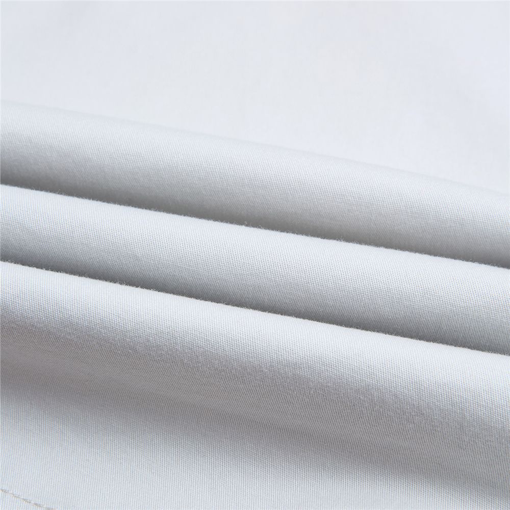 Men’s Slim Twill Bermuda Shorts with Stretch Waist - Giordano Online