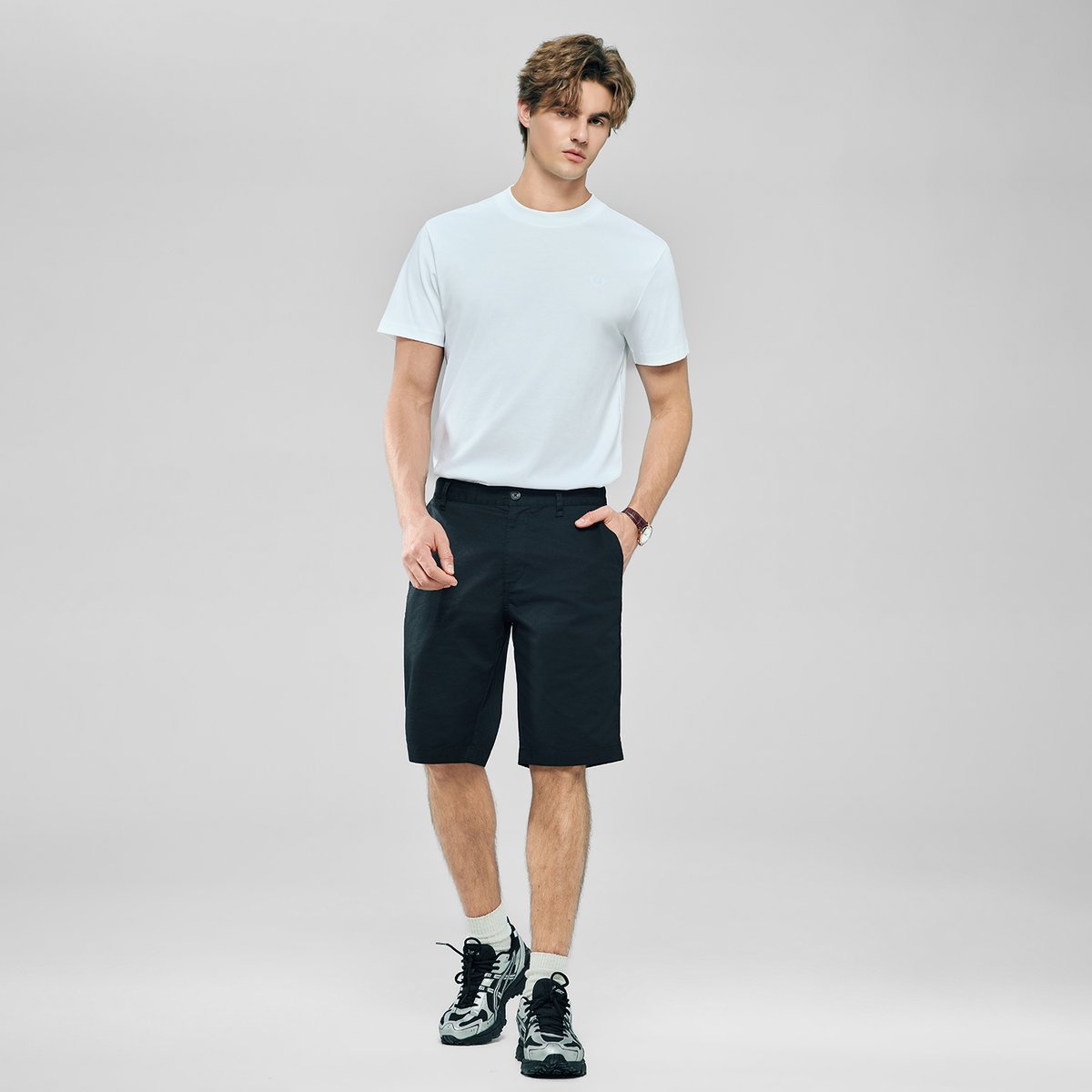 Men’s Slim Twill Bermuda Shorts with Stretch Waist - Giordano Online
