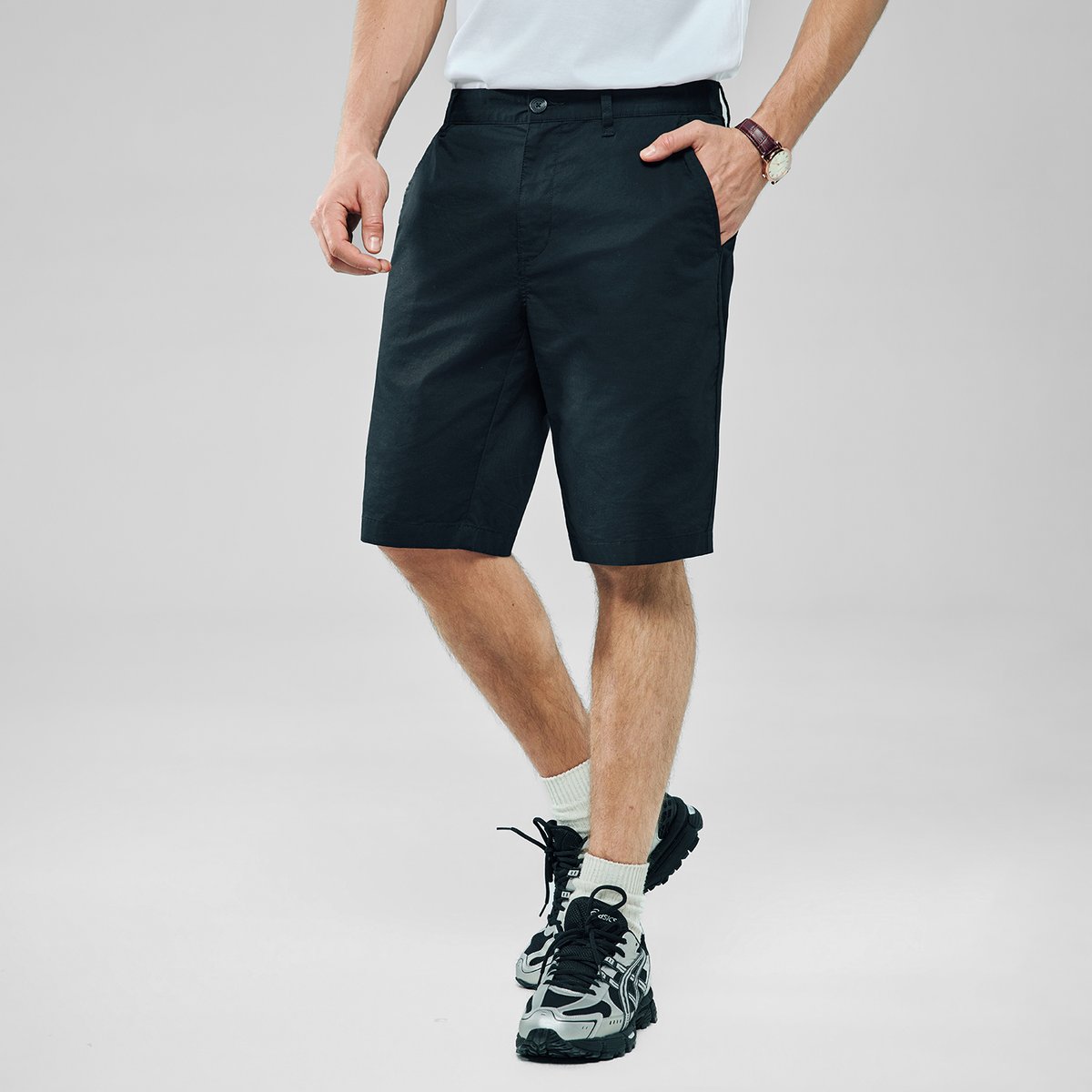 Men’s Slim Twill Bermuda Shorts with Stretch Waist - Giordano Online