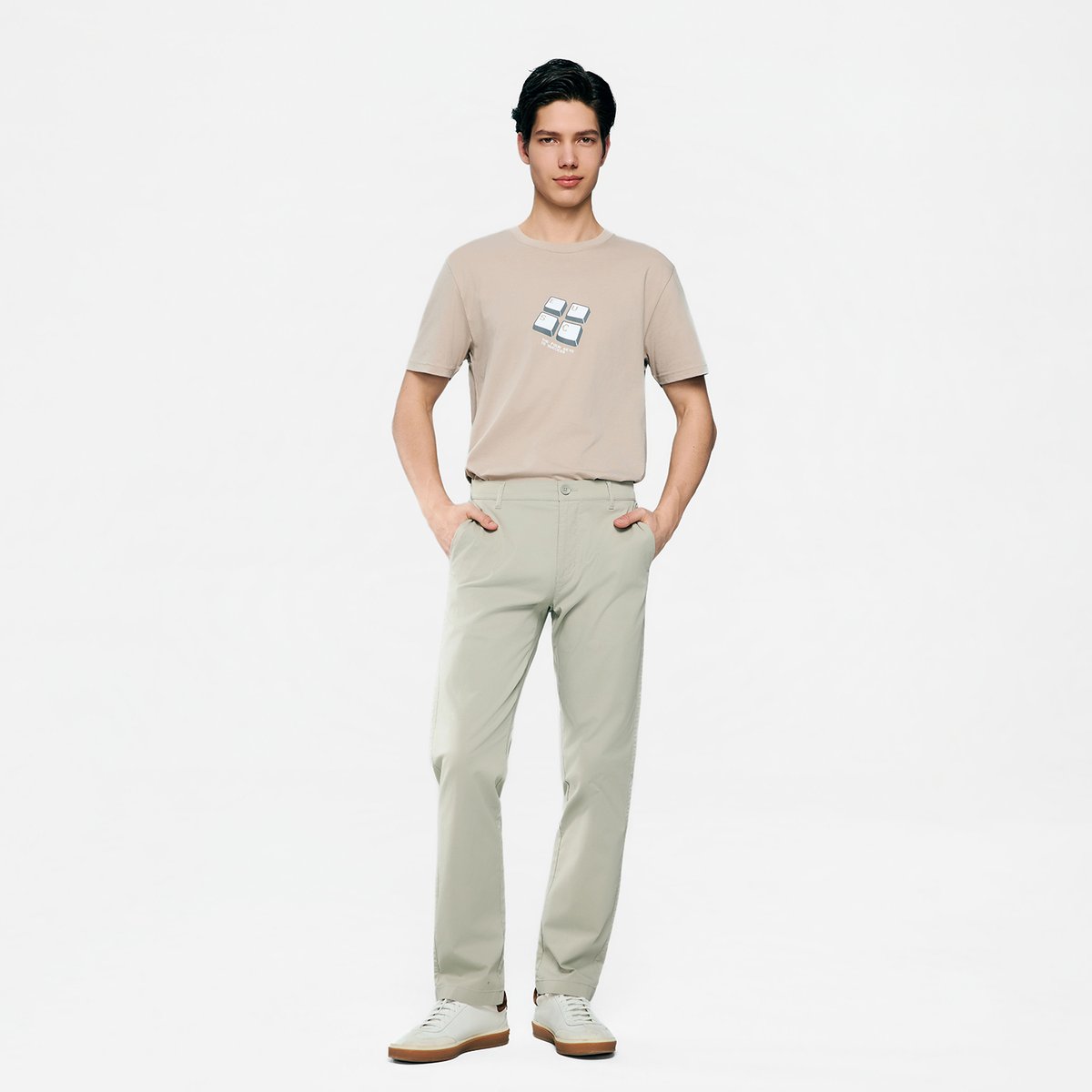 Men's Twill Low Rise Slim Taper Khaki Pant - Giordano Online