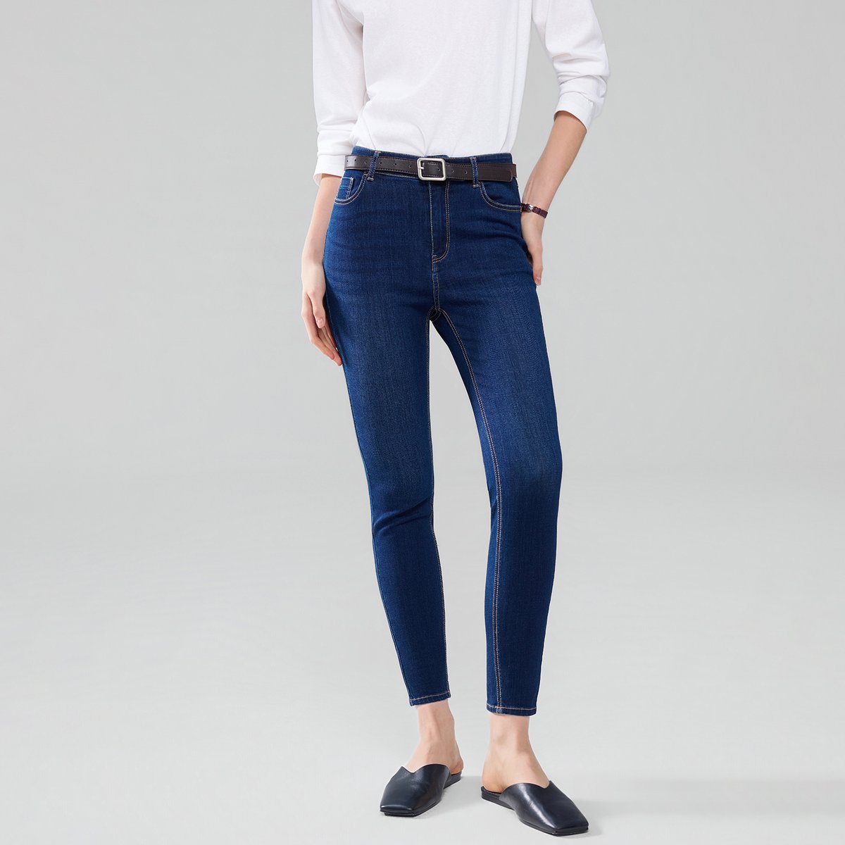Women's Denim Slim Tapered Jeans - Giordano Online