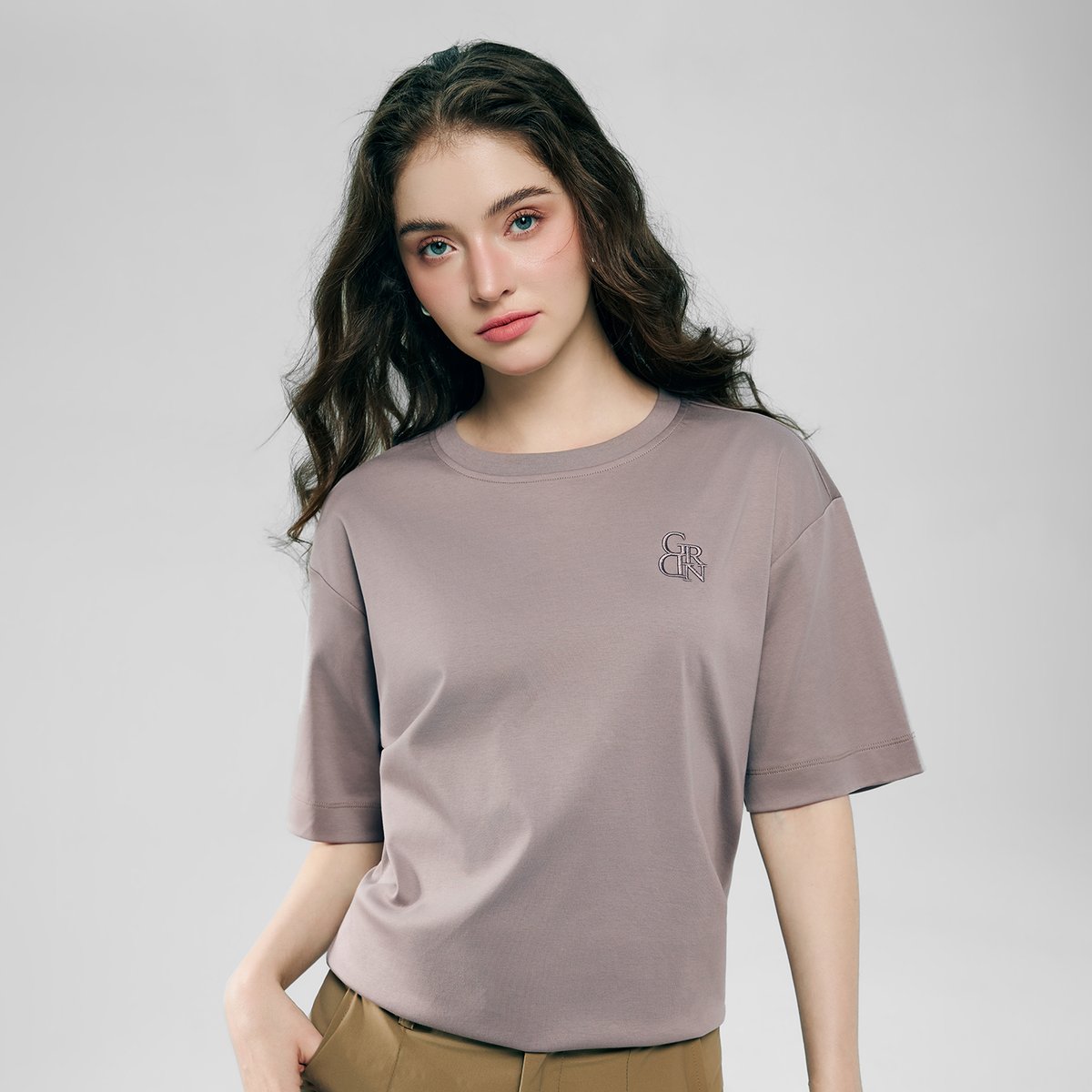Women’s Embroidered Cotton Liquid Touch Tee - Giordano Online