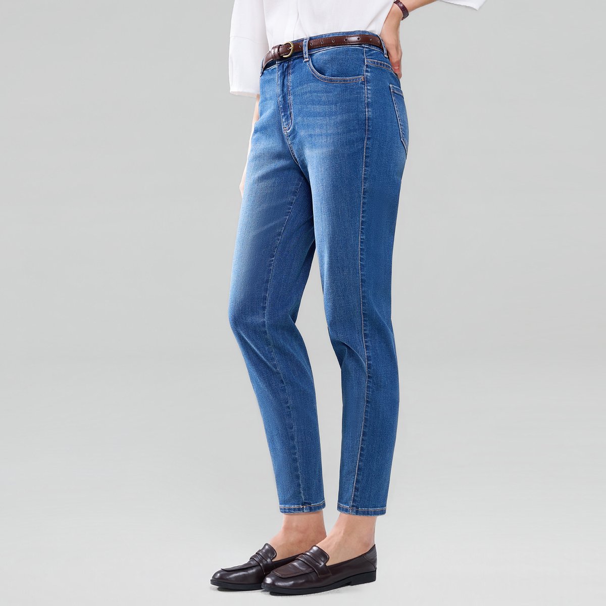 Women’s High‑Waist Ultra Stretch Straight Denim Jeans - Giordano Online