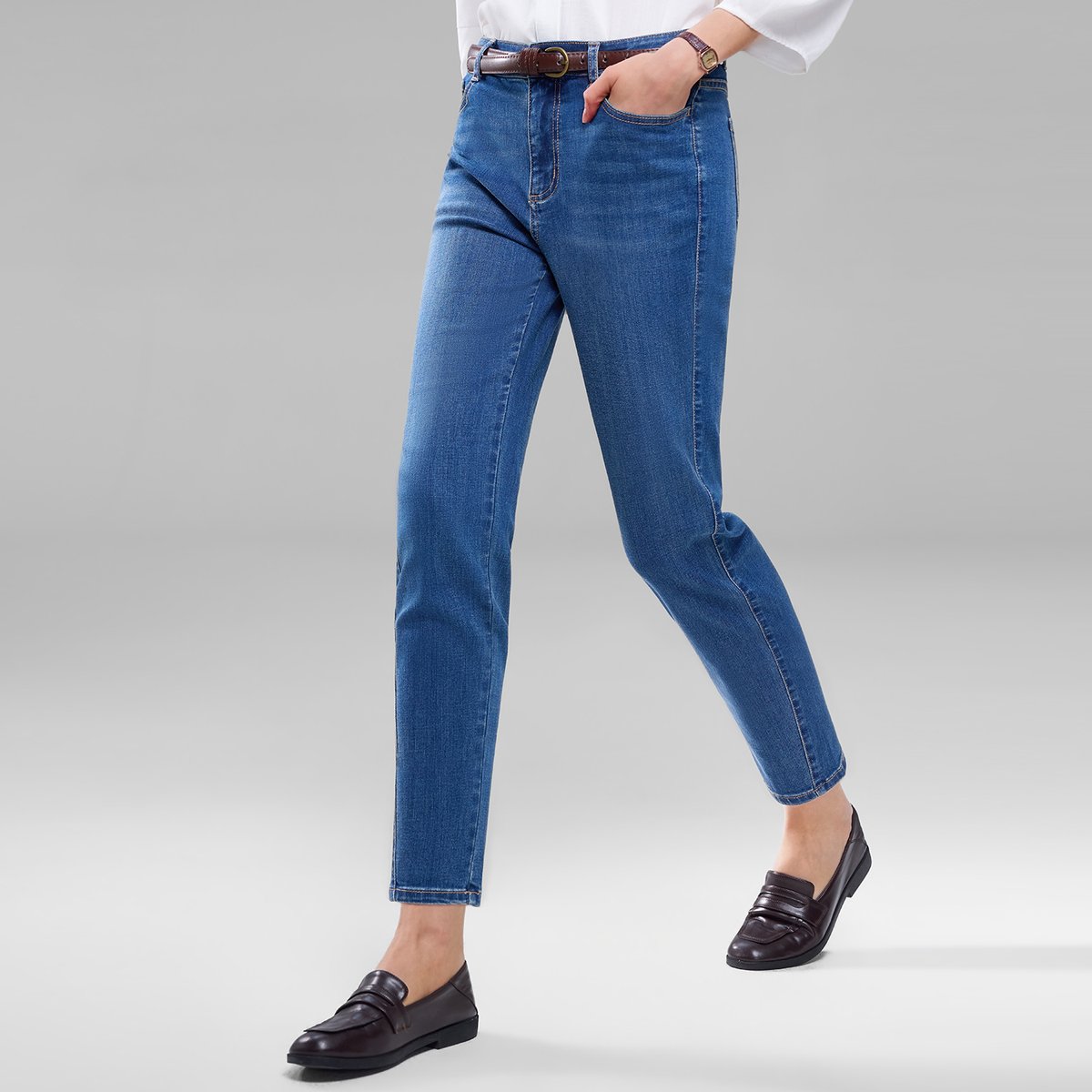 Women’s High‑Waist Ultra Stretch Straight Denim Jeans - Giordano Online