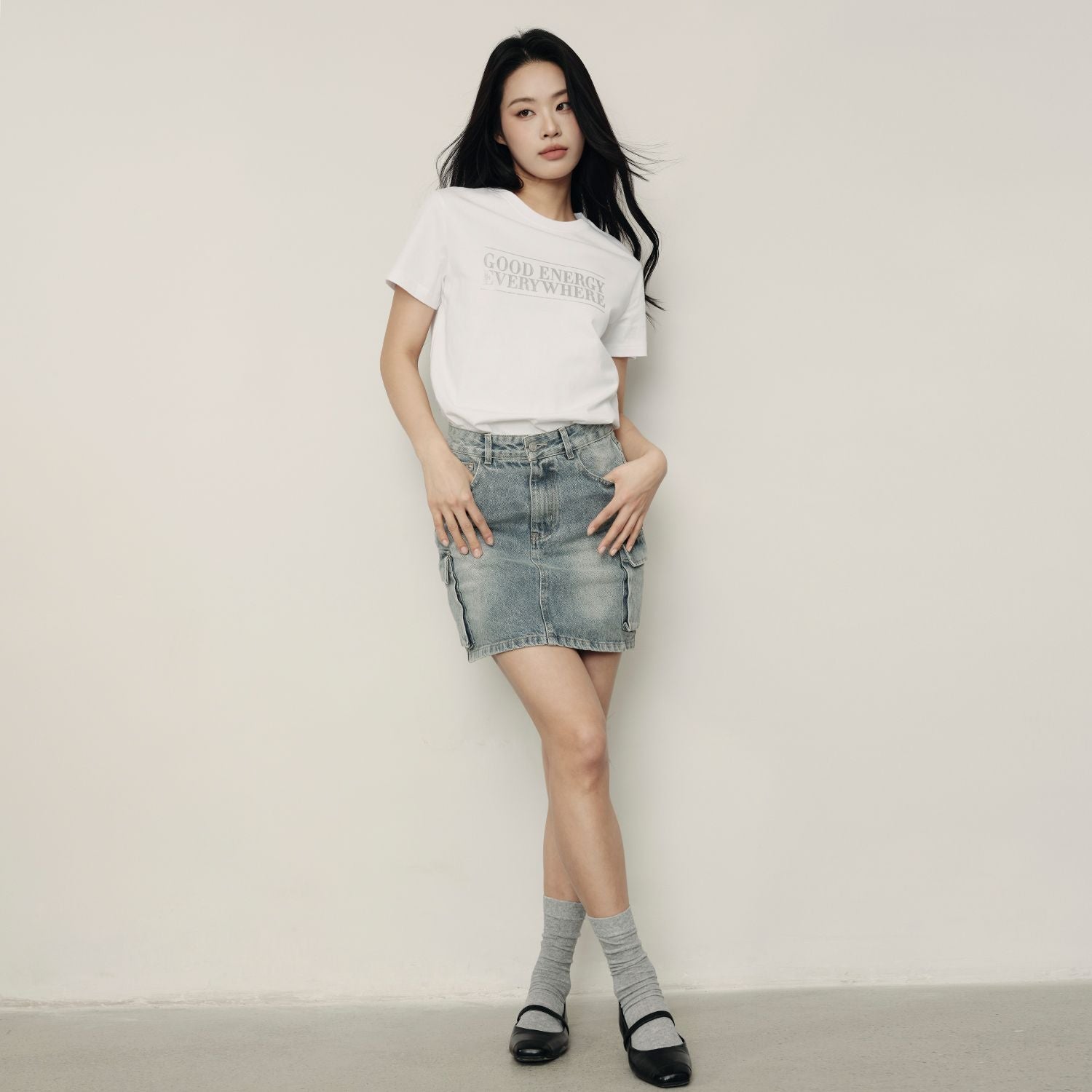 Women's Loose Fit Graphic Print Tee | Korea Collection - White - Giordano